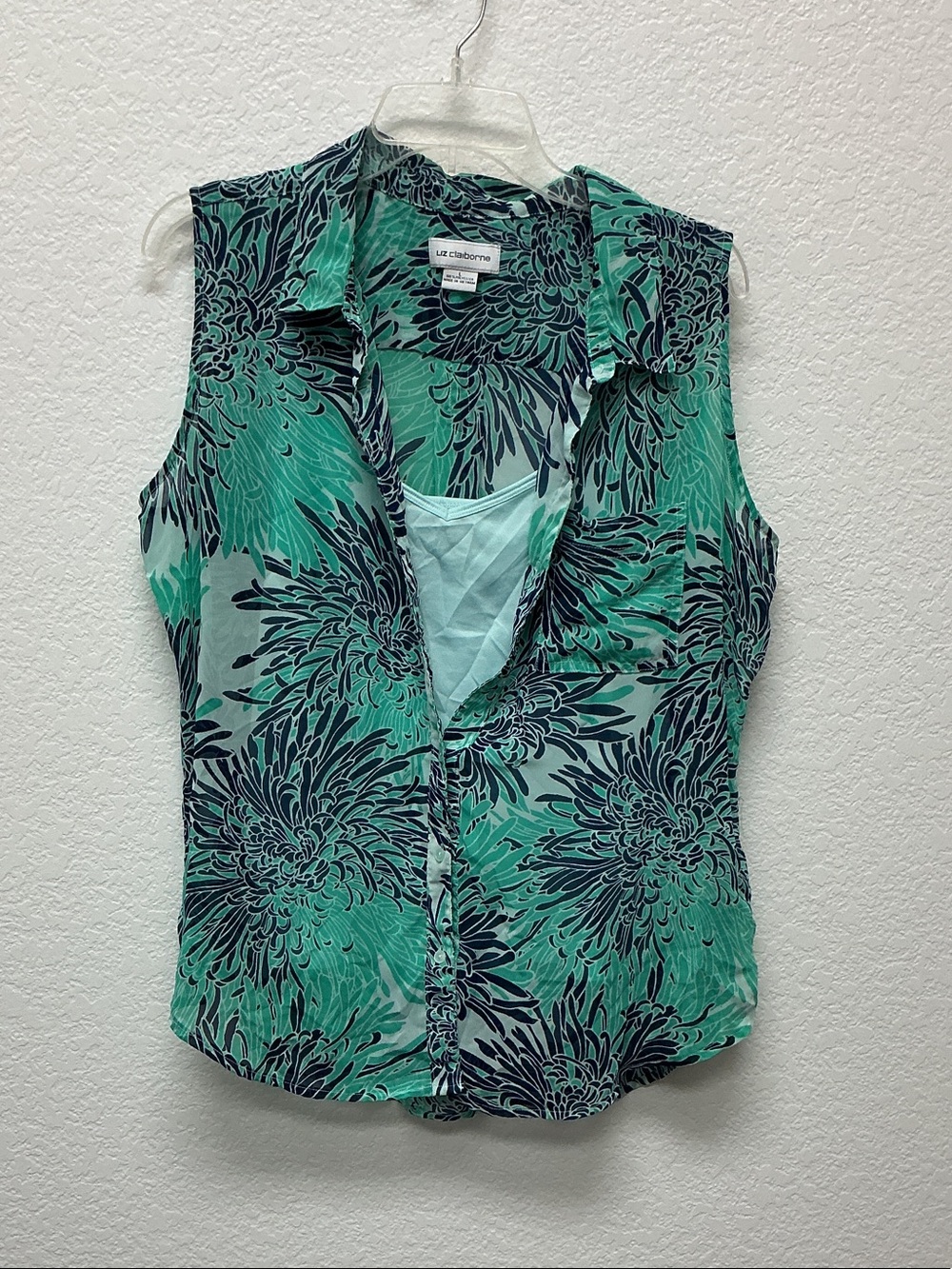 Liz Claiborne Teal & Navy Floral Sleeveless Button-Front Top